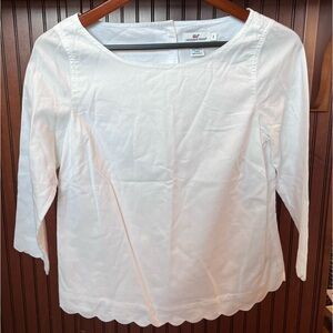 Vineyard vines scalloped blouse White Size 2. :1084: